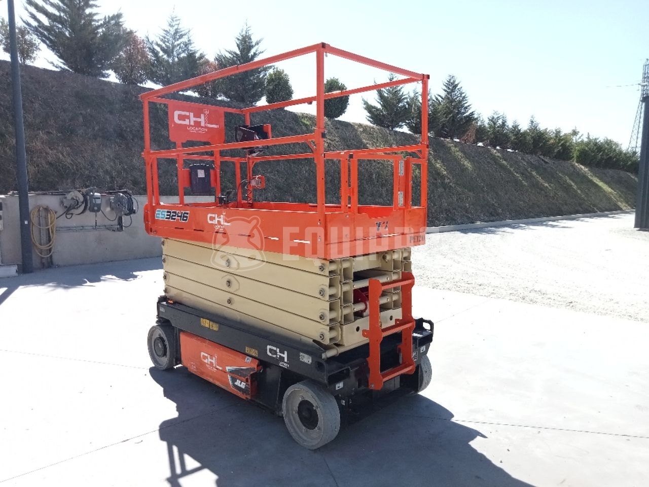 JLG ES3246 - - Gebrauchte Scherenhubtisch