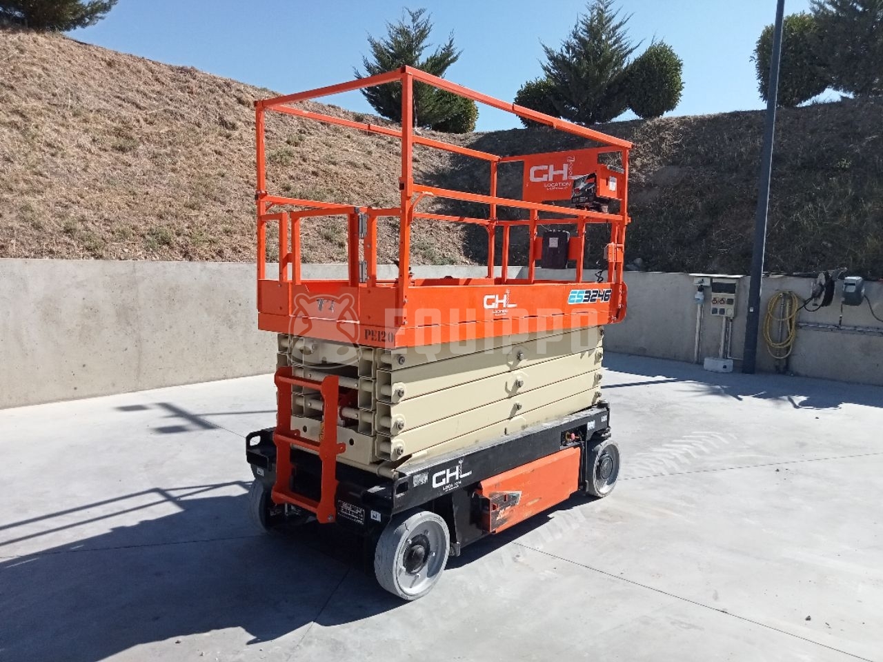JLG ES3246 - - Gebrauchte Scherenhubtisch
