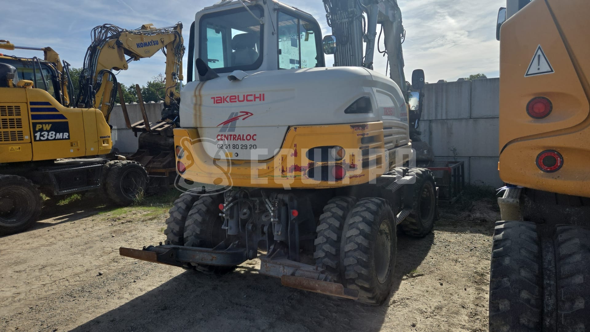 Takeuchi TB295W - - Used Wheeled Excavator