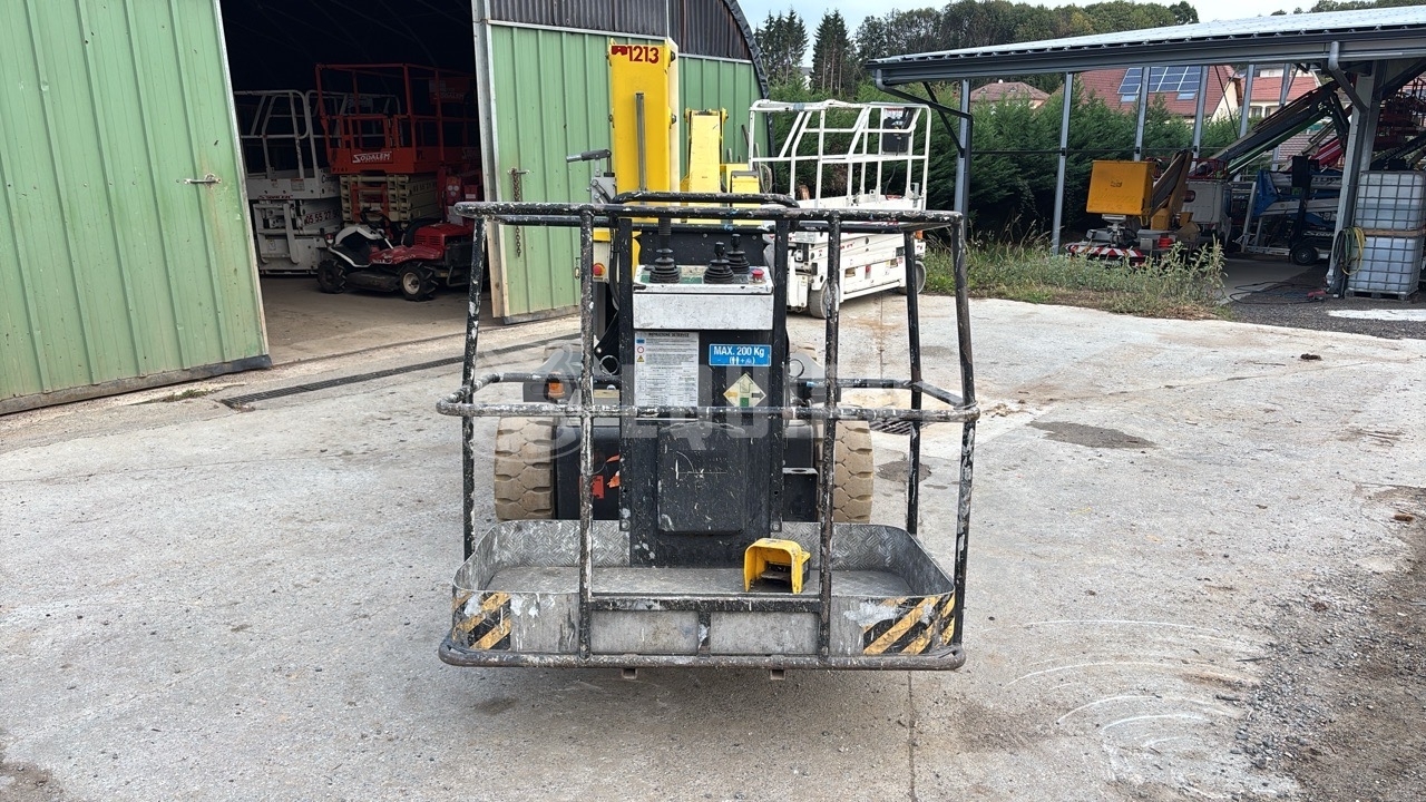 AIRO A12 E - - Plataforma Articulada Usada