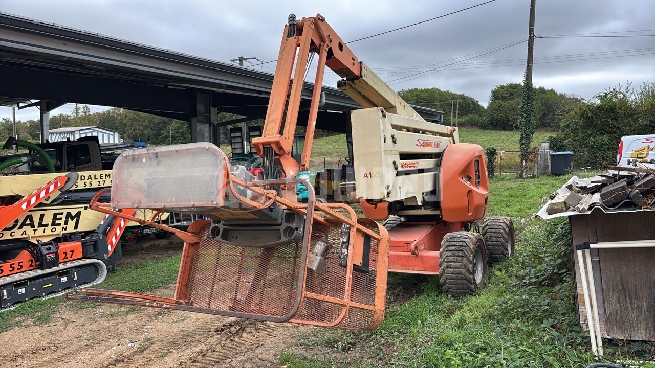 JLG 450AJ - - Plataforma Articulada Usada