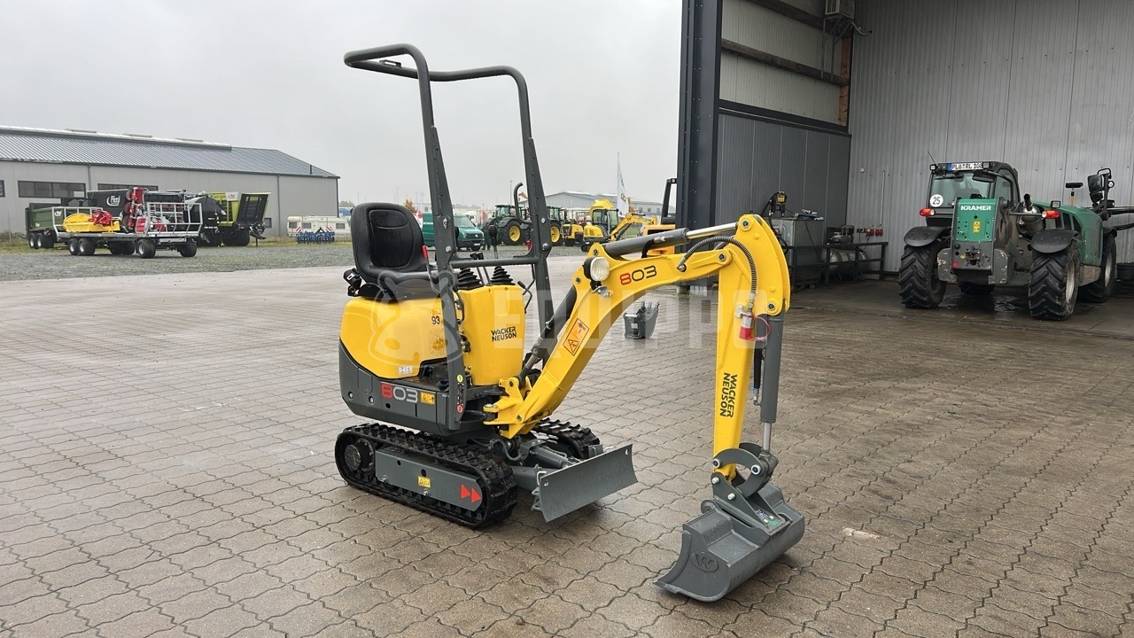 Wacker Neuson 803  - - Gebruikte Mini graafmachine < 7t