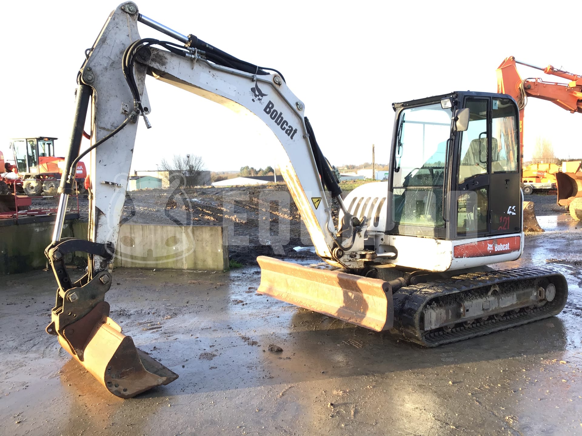 Bobcat 442D  - - Used Midi Excavator 7t - 12t