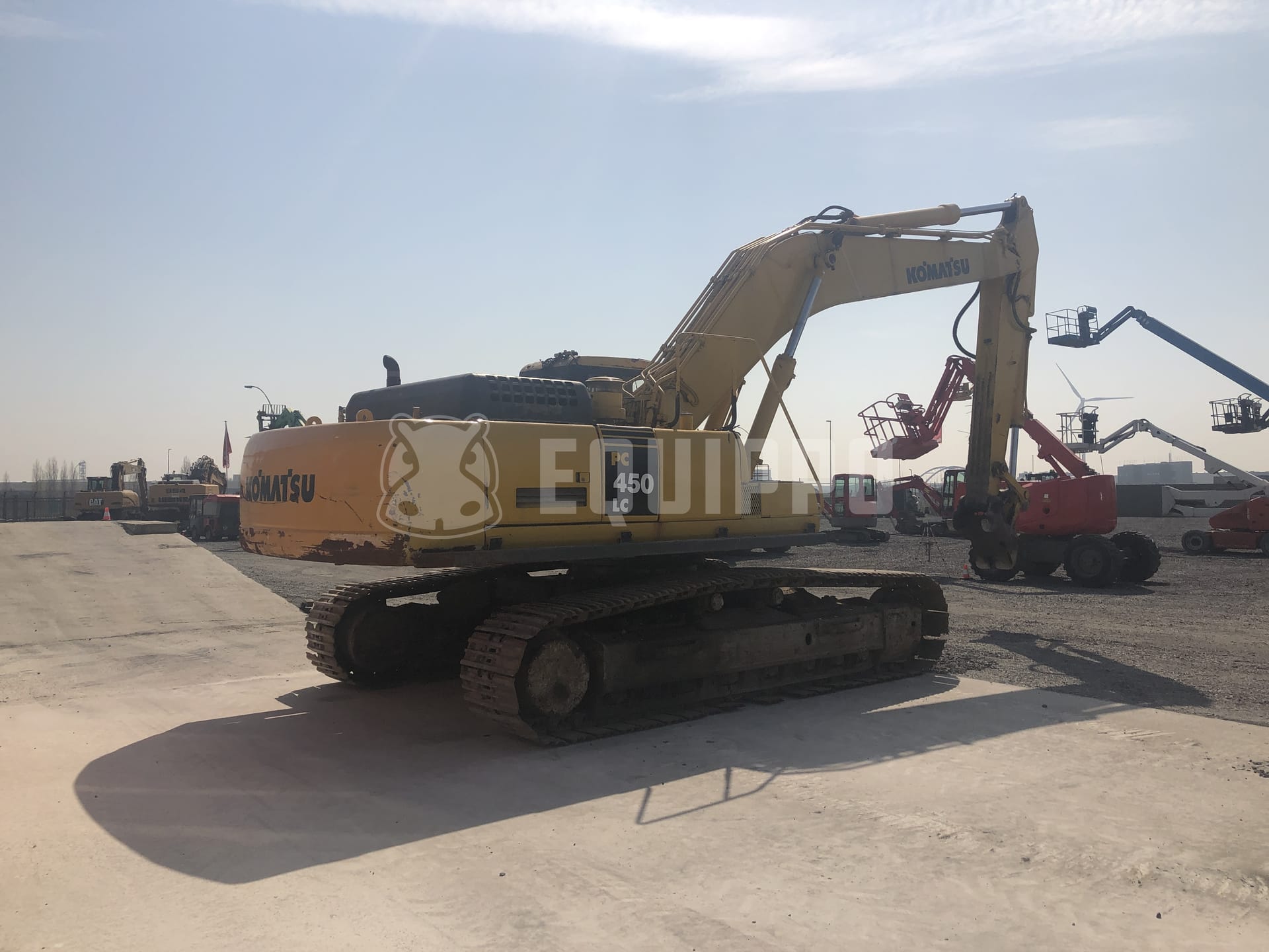 Komatsu PC450LC-7  - - Used Tracked Excavator