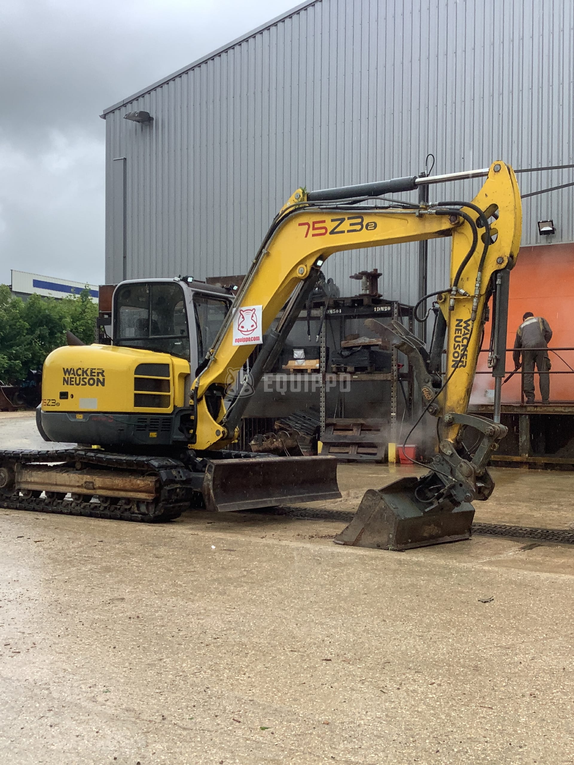 Wacker Neuson 75Z3 RD - - Used Midi Excavator 7t - 12t