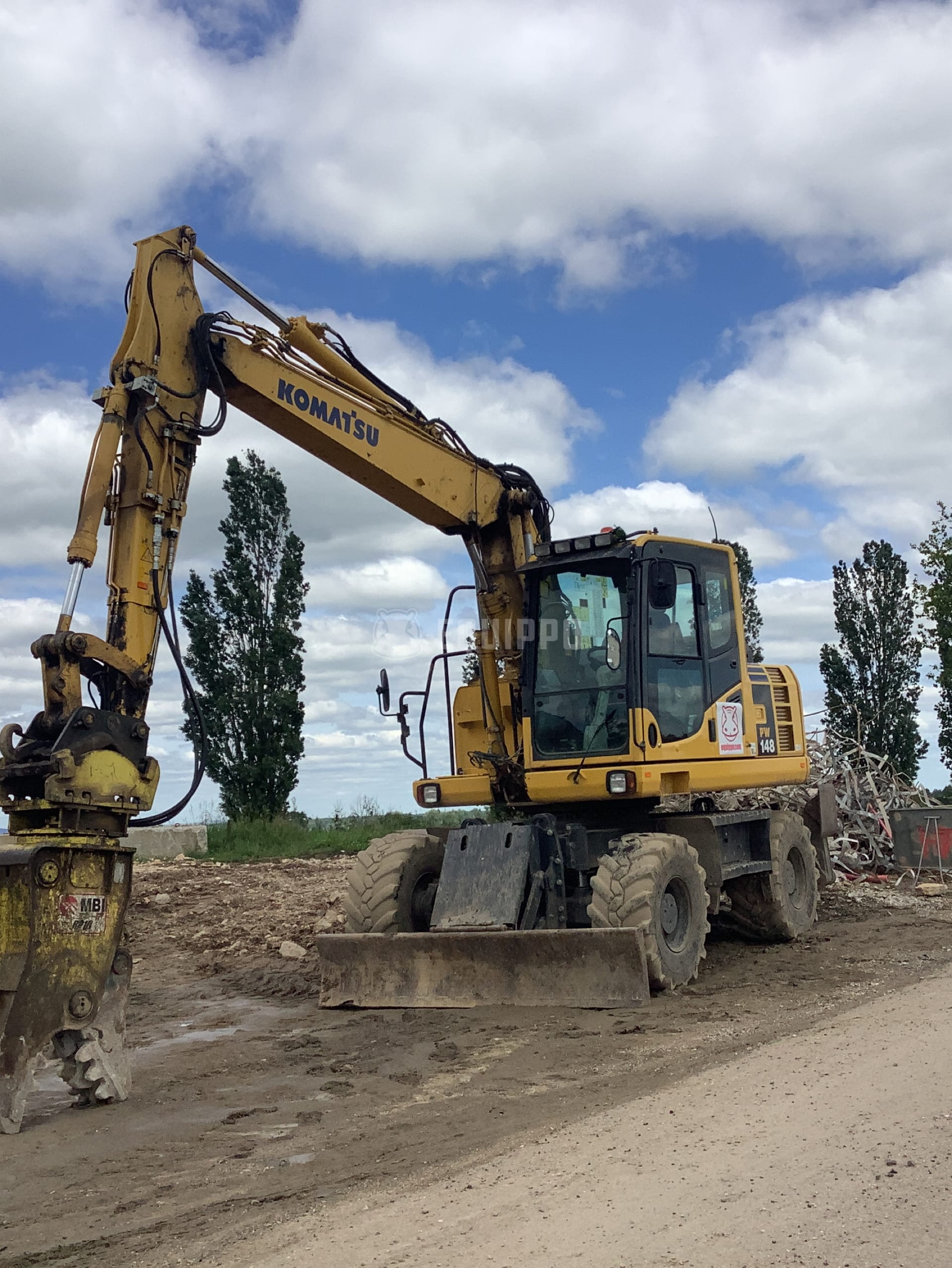 Komatsu PW148-8 - - Used Wheeled Excavator
