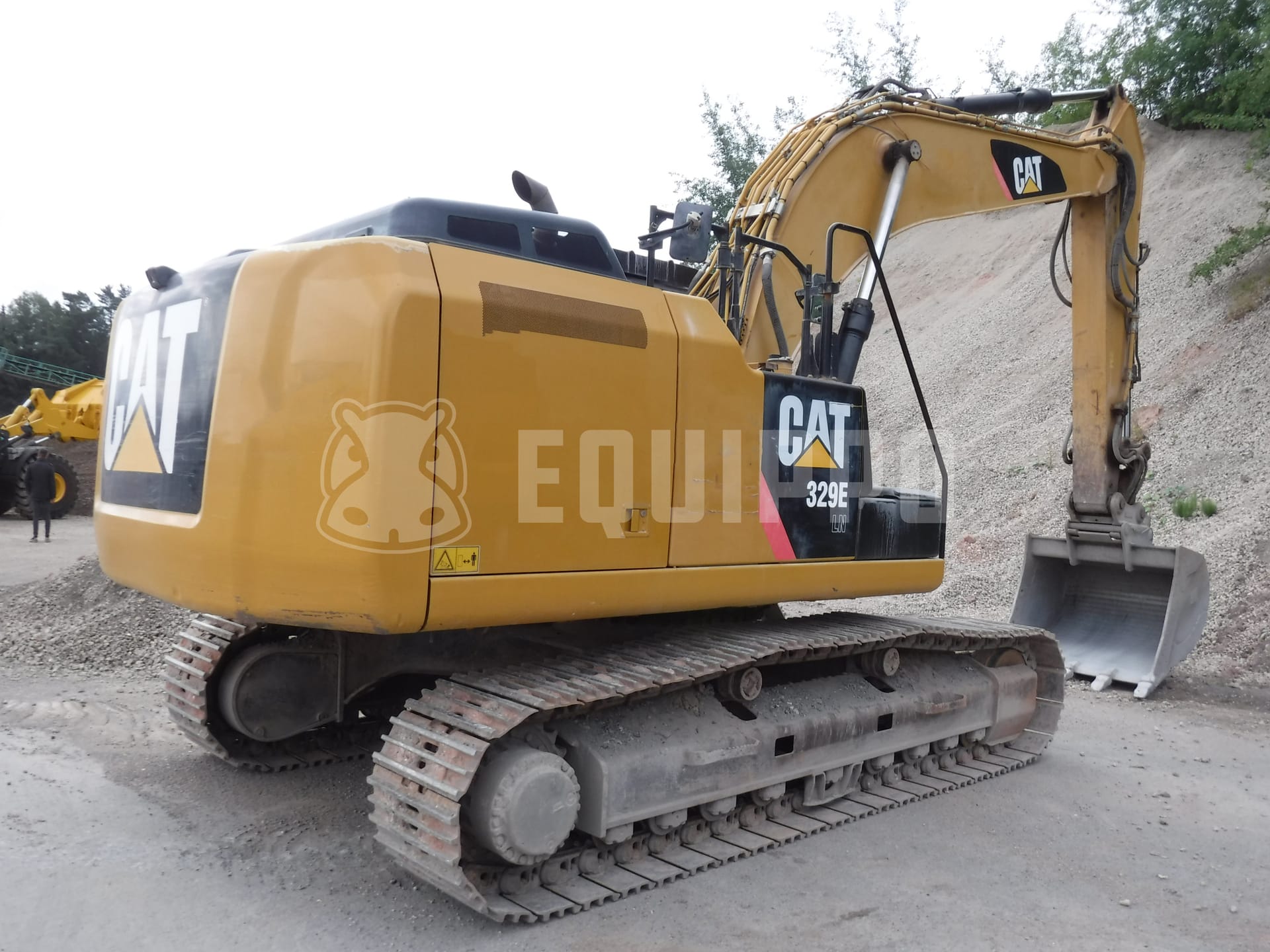 Caterpillar 329E LN  - - Used Tracked Excavator