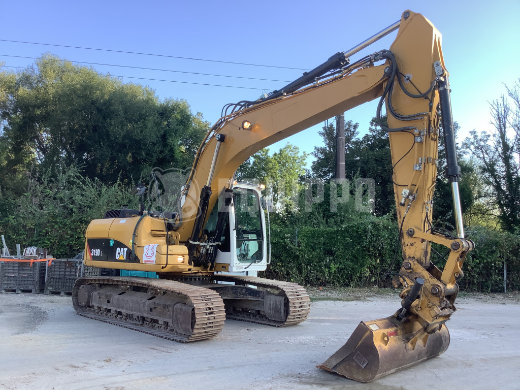 Caterpillar 319D L  - - Used Tracked Excavator