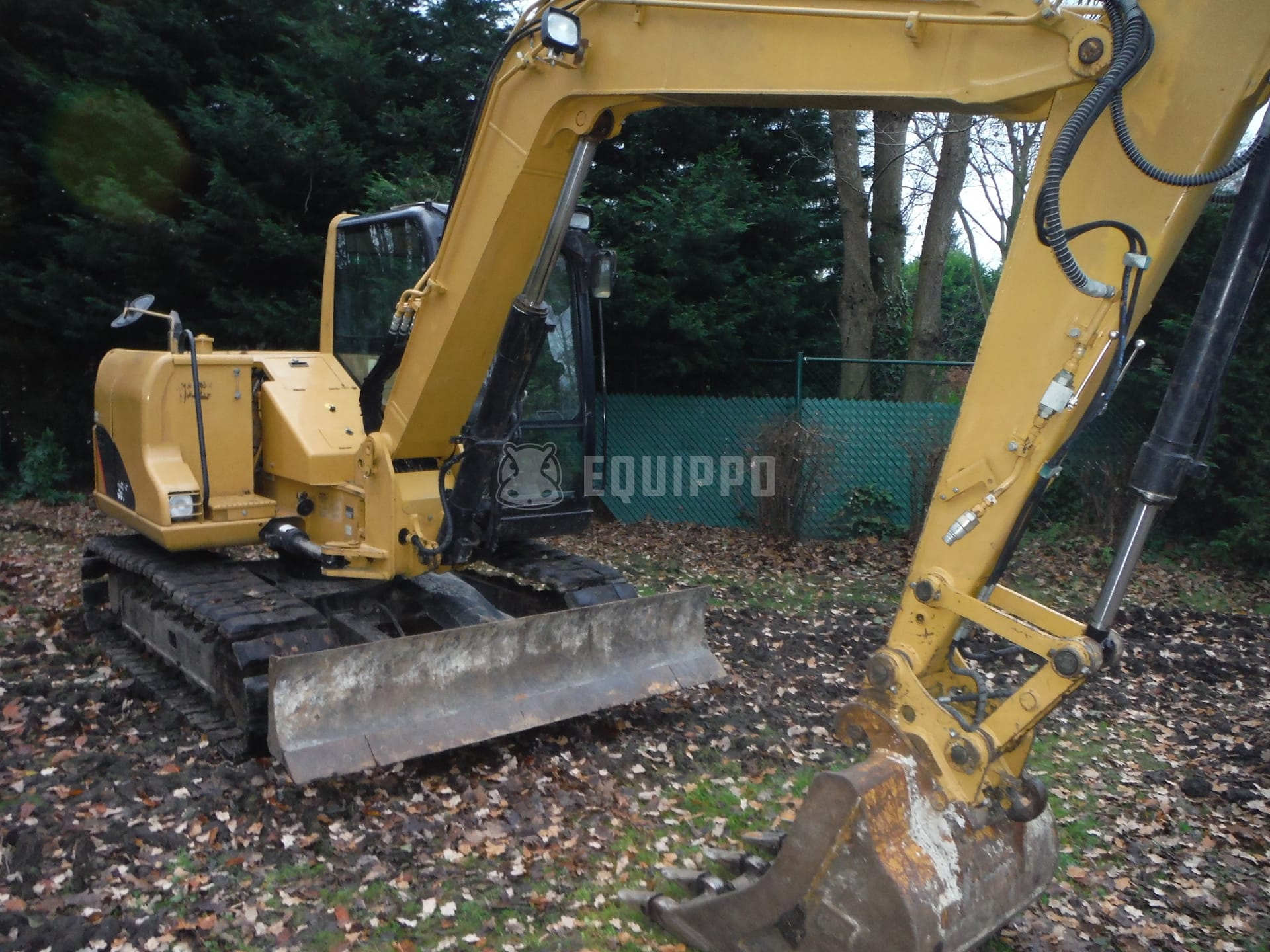 Caterpillar 307C  - - Used Midi Excavator 7t - 12t