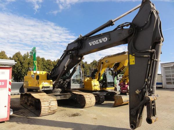 Экскаватор volvo ec300dl