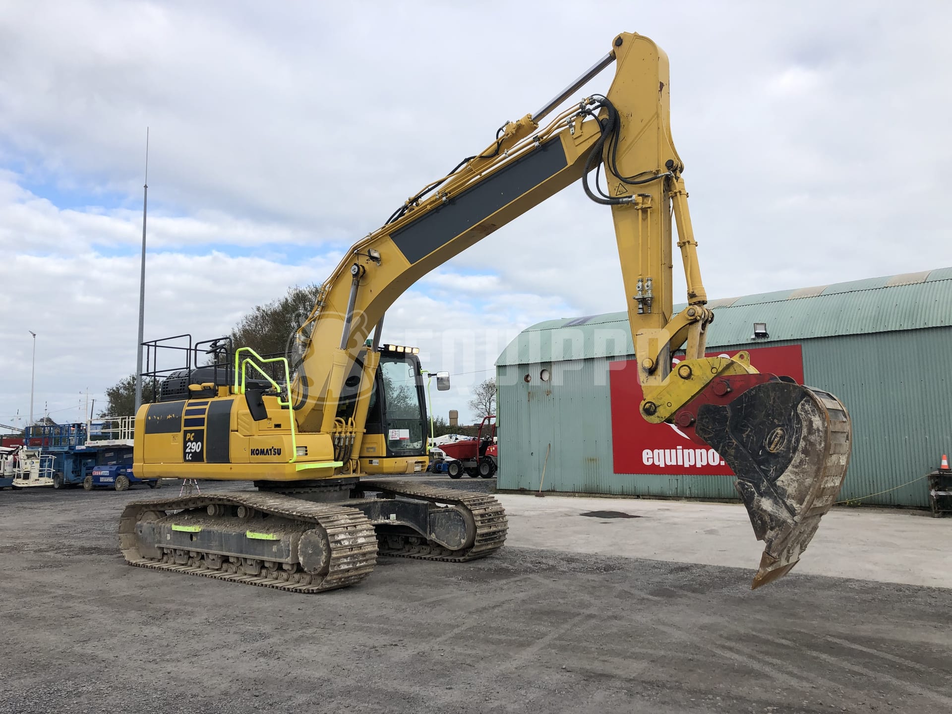 Komatsu PC290 LC-11  - - Used Tracked Excavator