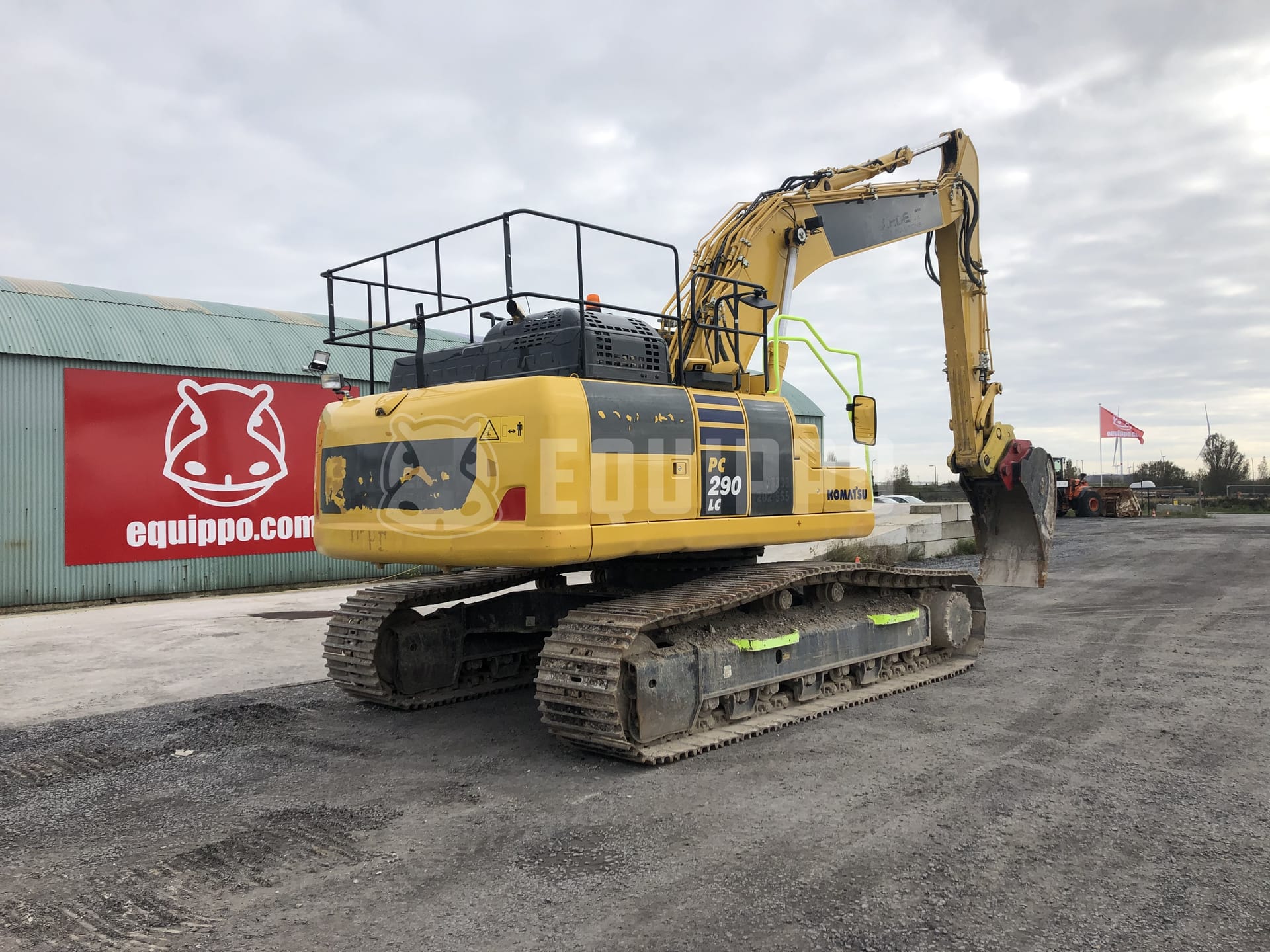 Komatsu PC290 LC-11  - - Used Tracked Excavator