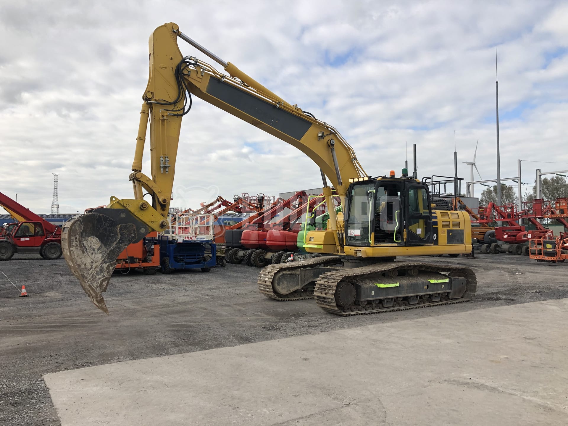 Komatsu PC290 LC-11  - - Used Tracked Excavator