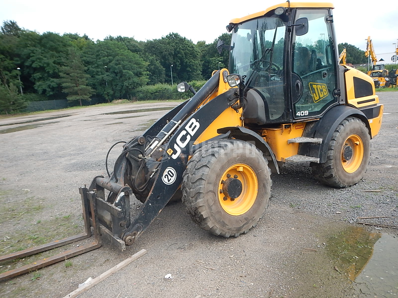 JCB 409  - - Used Loader