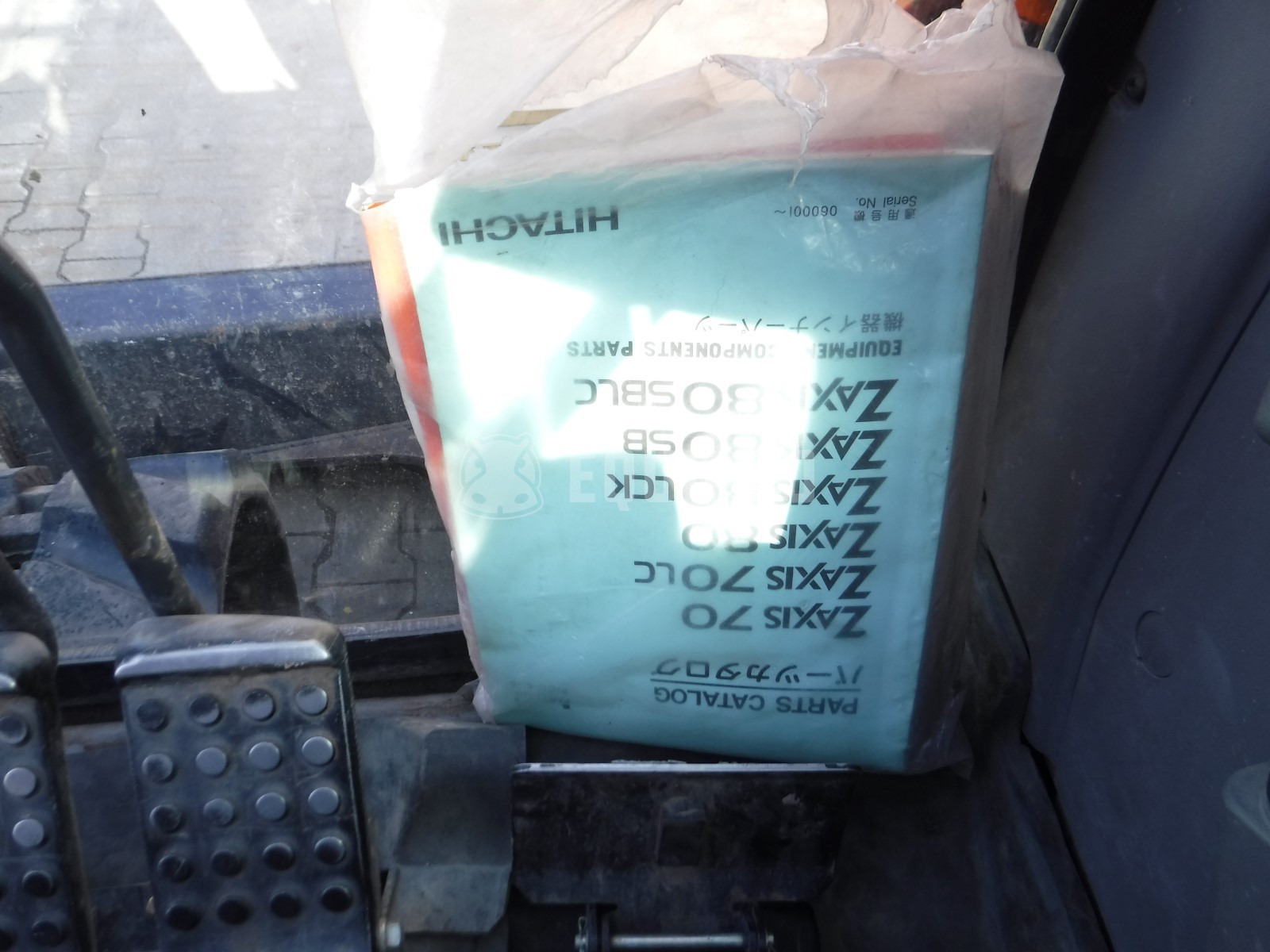 Hitachi ZX80SB LC  - - Pelle - Midi 7t à 12t d’Occasion